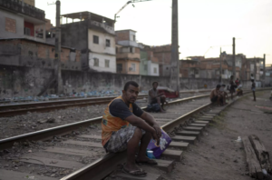 "Cuando el crack entra en tu vida, compañero, no hay salida", los confines de la miseria y el crack en Rio de Janeiro