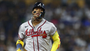 Ronald Acuña Jr. sigue encendido luego de convertirse en el primero que logra 30 jonrones y roba 60 bases en MLB