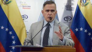 Tarek William Saab evalúa regular el Reggaetón por sus mensajes denigrantes