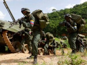 Sustrajeron 31 fusiles AK-103 de la Base Naval de Punto Fijo