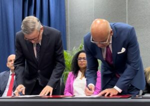 Vicepresidenta Rodríguez analiza las licencias emitidas por el Departamento del Tesoro de EEUU hacia Venezuela