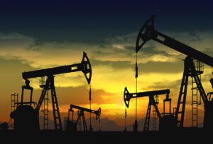 Precios del petróleo siguen altos a pesar del alivio de sanciones a Venezuela