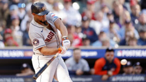 Astros de Houston apalearon a Minnesota y están a un triunfo de su séptima Serie de Campeonato seguida