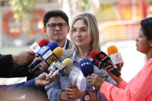 Candidatos Gloria Pinho y César Almeida denunciaron desigualdad en las condiciones en proceso de primaria