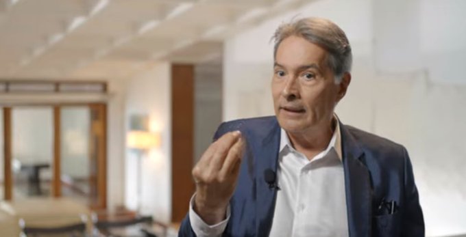 El regreso de Jean Carlo Simancas a las tablas venezolanas para interpretar a Pablo Neruda