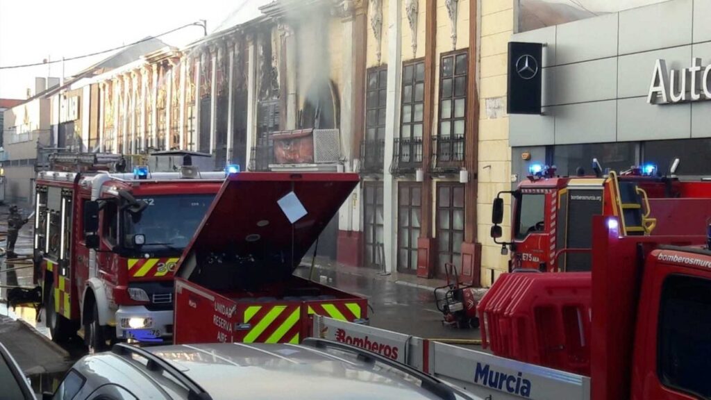 Las discotecas incendiadas en Murcia tenían orden de cierre desde 2022