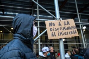 Crisis de migrantes en EE UU genera tensiones en bastiones demócratas