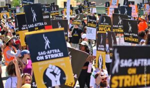 SAG-AFTRA reprograma la sesión de negociación, diciendo que el sindicato necesita más tiempo