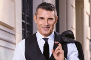 Tras el fracaso de su último reality en Telecinco, Jesús Vázquez presentará el retorno de 'Bailando con las estrellas'