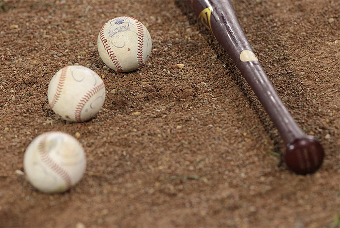 Los Leones del Caracas se mantienen firmes en la punta tras derrotar a los Tigres