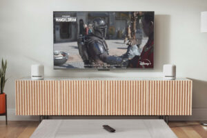 Amazon lanzó el nuevo Fire TV Stick 4K hace un mes y ya lo tenemos rebajado casi a mitad de precio