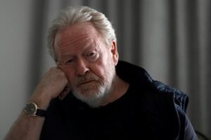"Los franceses ni siquiera se gustan a sí mismos". Ridley Scott responde a las críticas negativas a 'Napoléon' en Francia