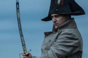 Napoleón (2023) opinión: Ridley Scott impresiona pero no emociona con 'Napoleón', una nueva exhibición formal que demuestra la importancia del montaje al moldear narrativas