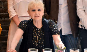 La actriz Rosita Pelayo pide ayuda para tratar la grave enfermedad que padece