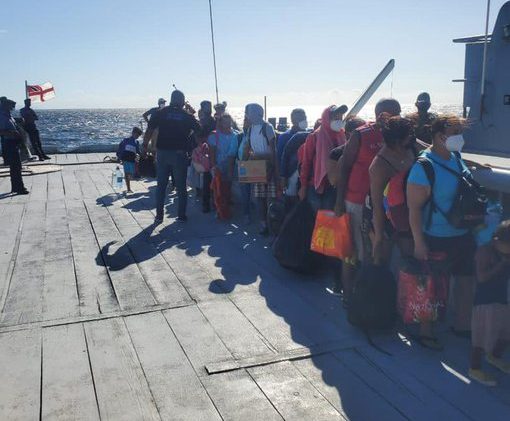 Trinidad y Tobago indemnizará a 29 migrantes venezolanos detenidos en nefastas condiciones