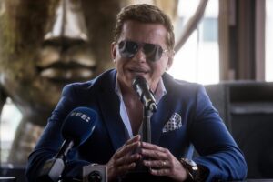 Moda y astrología en la nueva colección de Giovanni Scutaro ♓️💙