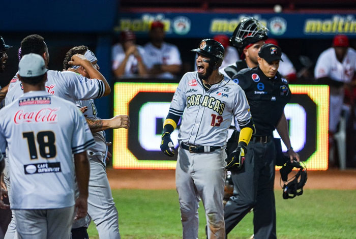 Magallanes y Leones del Caracas ganaron sus encuentros y asechan a Cardenales
