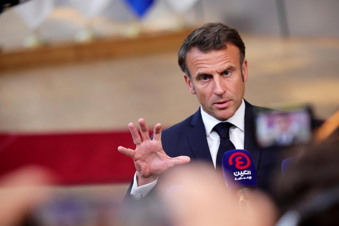 Macron le dice a Maduro que UE podrá levantar sanciones si Caracas cumple con lo pactado