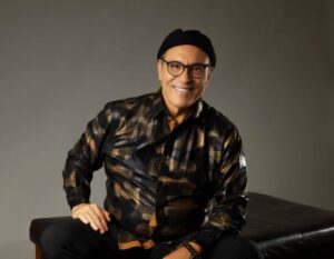 Mauricio Silva reaviva "Cada vez"