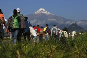 Chile confirma que realizará vuelos de expulsión de inmigrantes irregulares