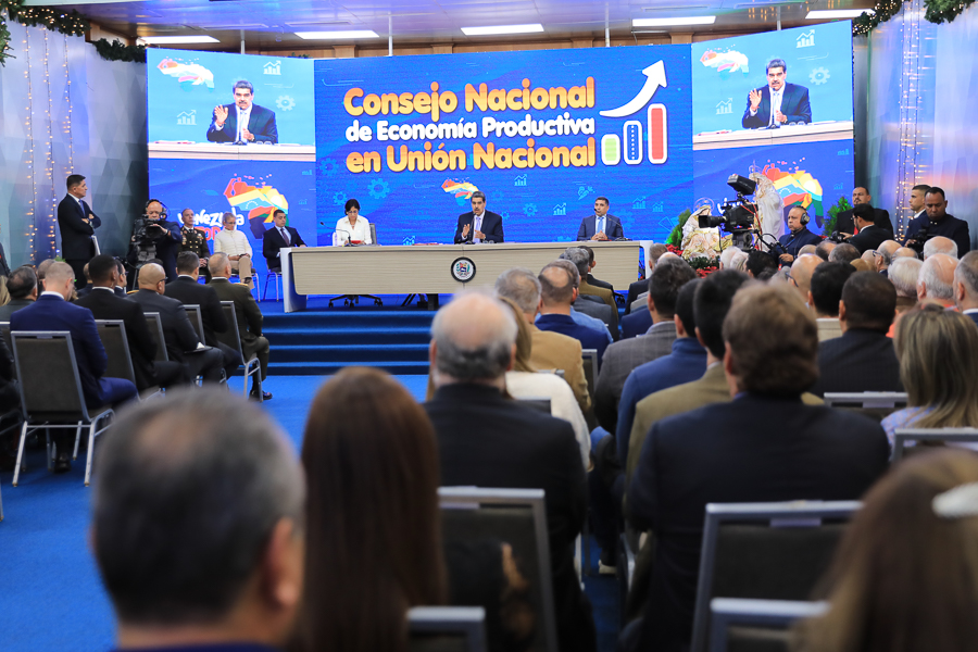 Presidente instruyó elaborar un plan especial de financiamiento para los sectores económicos