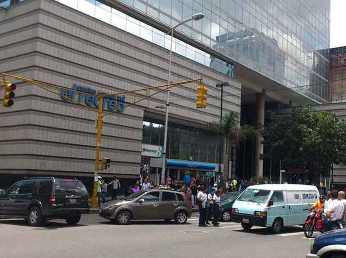 Escuchaba voces que lo incitaron a hacerlo