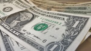 Así abre el dólar este lunes 13 de noviembre