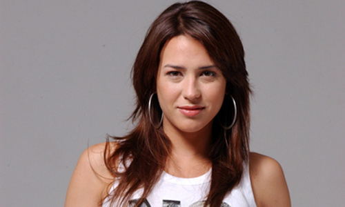 Erika de la Vega fue intervenida quirúrgicamente por un tumor en la cabeza