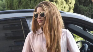 ¿Devastada? Las fotos de Shakira al salir del juicio donde se declaró culpable