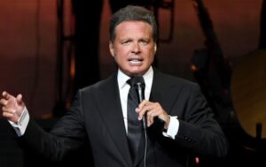 Luis Miguel tendría que enfrentarse a la justicia, tras demanda de Aracely Arámbula