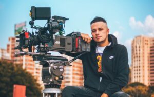 Poe Polanco es uno de los mejores directores de videos musicales en Venezuela