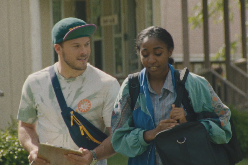Theater Camp (2023) opinión: una de las comedias más llamativas del año estrenada en Disney plus. Una película con encanto y un fresco reparto que incluye a varias estrellas de 'The Bear'