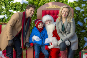 Los milagros de las películas navideñas de Hallmark son totalmente ridículos y por qué, en realidad, siempre cuentan lo mismo