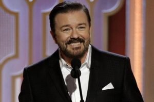 "Ignórales. No cuentan. No me afectan". Ricky Gervais responde a las críticas de madres de niños con cáncer por llamarles "calvitos" y "retrasados" en Netflix