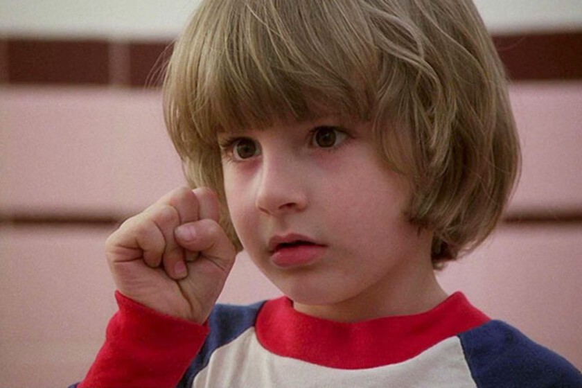 Qué fue de Danny Lloyd, el niño de 'El resplandor' que abandonó la actuación después de hacerse granjero para pagarse los estudios