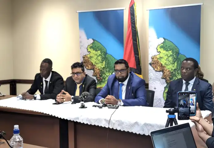 "La prioridad es la paz" y reiteró que la controversia fronteriza debe resolverse en la Corte Internacional de Justicia (CIJ)
