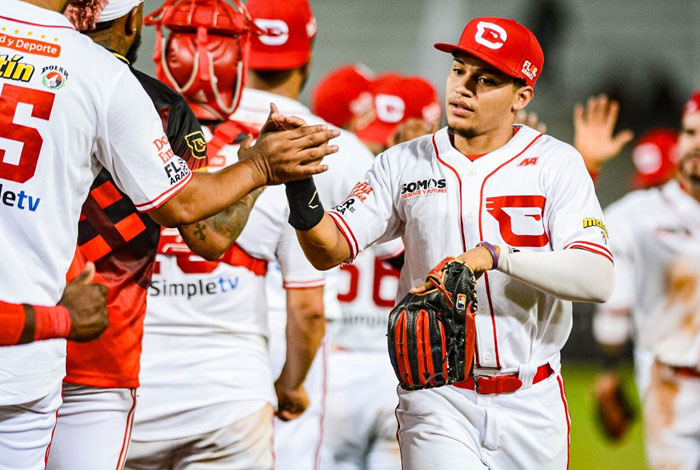 Cardenales de Lara derrotó a Navegantes del Magallanes y los deja en terapia intensiva
