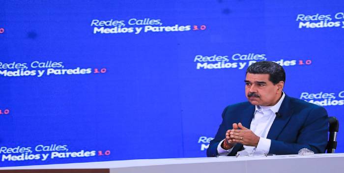 Viviendas, trabajo, estudio y felicidad