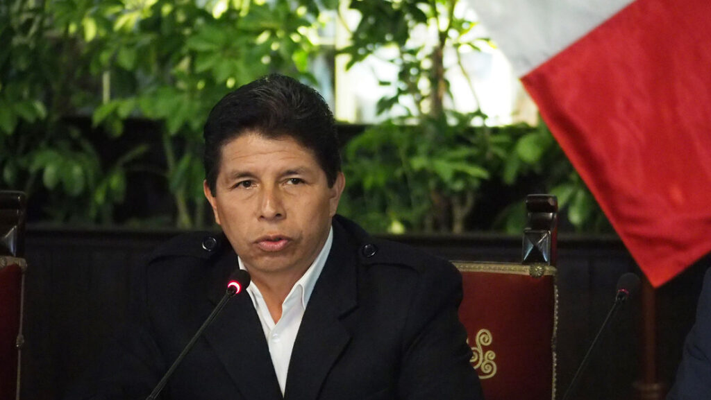 Castillo defiende su excarcelación a casi un año de su destitución en Perú