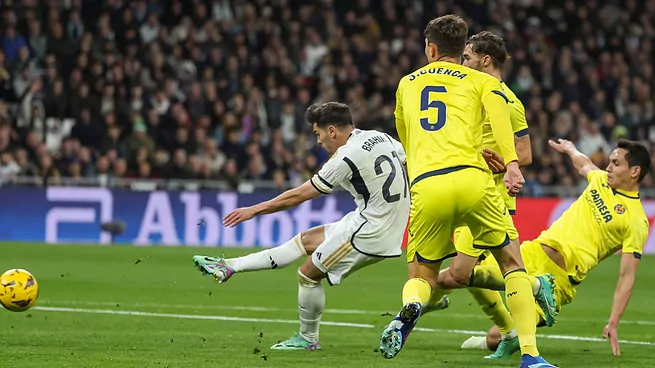 Real Madrid golea al Villarreal y es líder a la espera de lo que haga el Girona