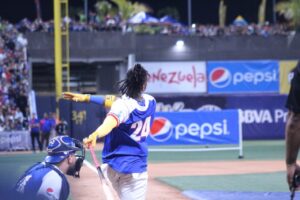 Ronald Acuña Jr. ganó el Derby de Jonrones por segundo año consecutivo