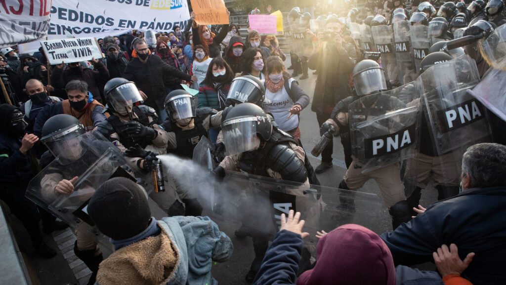"Sepan que si se toman las calles, va a haber consecuencias"
