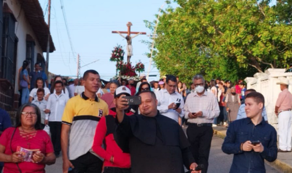 Investigan a sacerdote de Zaraza por presunto abuso a menor