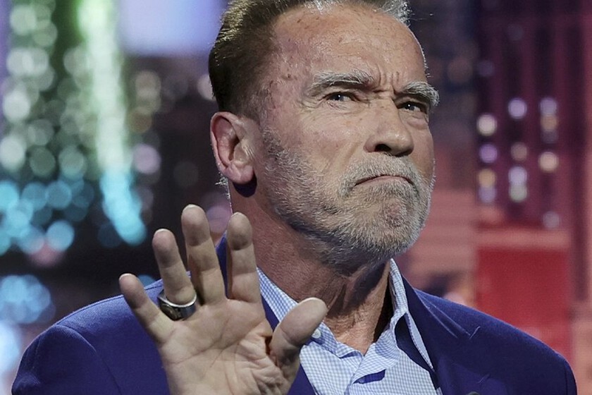 "Es la peor película de mi carrera". Arnold Schwarzenegger se arrepiente de este espectáculo de fantasía épica que además fue uno de sus mayores fracasos