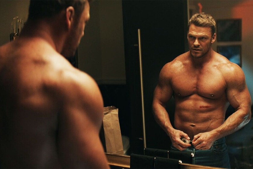 "No quiero operarme después de cada temporada de Reacher". Alan Ritchson confiesa el sacrificio que hizo por la serie de Amazon Prime Video