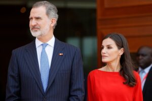 Los reyes de España van a un cine de Madrid a ver 'Pobres criaturas', la película que está arrasando en taquilla