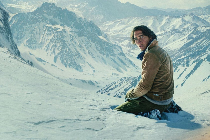 Las fotografías reales del accidente en el que se basa 'La sociedad de la nieve' que J.A. Bayona tomó como referencia para la película de Netflix