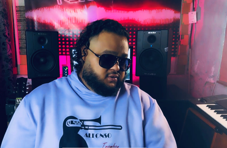 Alfonso Pineda presenta nuevo disco lleno de "Músicos Locos"