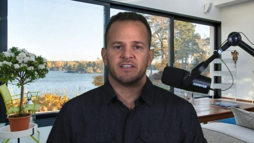 "El Señor nos dijo que lo hiciéramos" pastor cristiano acusado de fraude con criptomoneda INDXcoin en Colorado