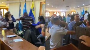 Expulsan a concejal de Primero Justicia por aliarse con el PSUV